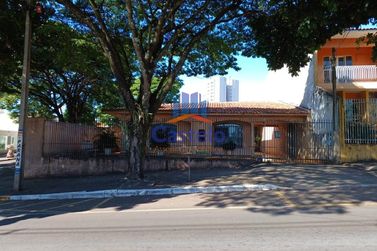 Sala Comercial &agrave; venda - 200m&sup2; - Zona III