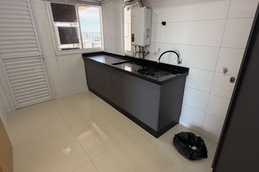 Apartamento &agrave; venda - 180m&sup2; - Zona III