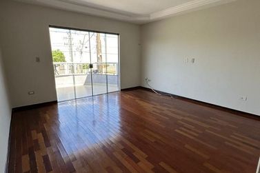 Casa para alugar - 260m&sup2; - Zona I-A