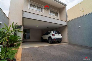 Sobrado &agrave; venda - 225m&sup2; - Jardim Petr&oacute;polis