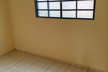 Casa para alugar - 80m&sup2; - JARDIM VERDE VALE