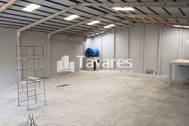 Sal&atilde;o Comercial para alugar - 1000m&sup2; - Parque Industrial II