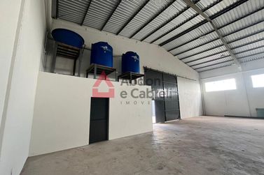 Sal&atilde;o Comercial para alugar - 800m&sup2; - Parque Residencial Metropolitano