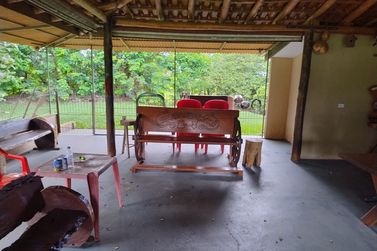 Ch&aacute;cara &agrave; venda - 6400m&sup2; - FUNDOS DO JARDIM PAC&Iacute;FICO