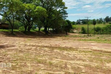 Ch&aacute;cara &agrave; venda - 6038m&sup2; - Centro