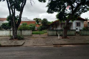 Casa &agrave; venda - 90m&sup2; - Zona VI