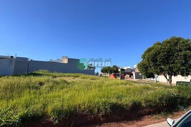 Terreno &agrave; venda - 474m&sup2; - Jardim Cima