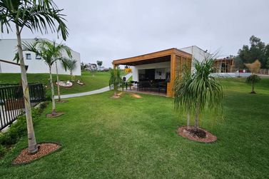 Terreno &agrave; venda - 326m&sup2; - Paysage Unique Condom&iacute;nio