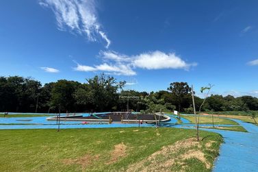 Terreno &agrave; venda - 360m&sup2; - Vila Becker