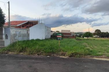 Terreno &agrave; venda - 210m&sup2; - Jardim Nova Am&eacute;rica