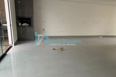 Sobrado &agrave; venda - 200m&sup2; - Jardim Melhoramentos