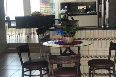 Casa &agrave; venda - 320m&sup2; - Jardim San Fernando