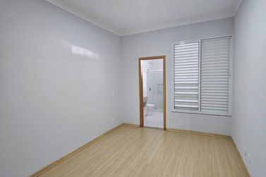 Casa &agrave; venda - 150m&sup2; - Jardim Santa Clara