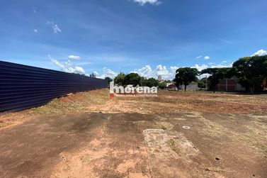 Terreno &agrave; venda - 276m&sup2; - Zona II
