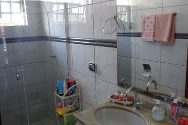 Sobrado &agrave; venda - 247m&sup2; - Zona II