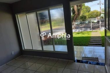 Casa &agrave; venda - 200m&sup2; - Centro