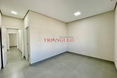 Casa &agrave; venda - ZONA I