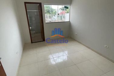 Casa &agrave; venda - 70m&sup2; - Jardim San Martim