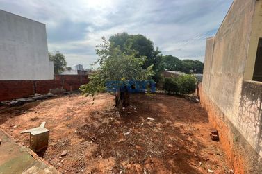Casa &agrave; venda - 490m&sup2; - Zona VII