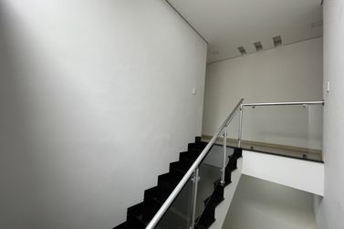 Casa para alugar - 252m&sup2; - ZONA VII