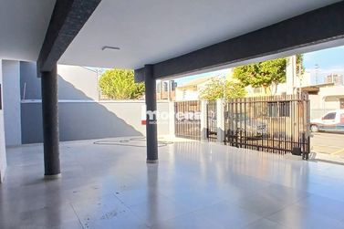 Casa &agrave; venda - 354m&sup2; - Zona III