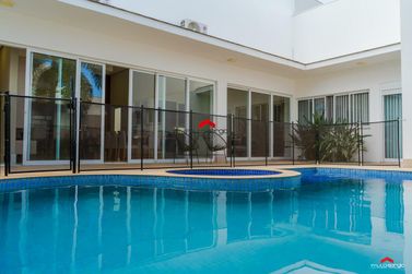 Casa &agrave; venda - 307m&sup2; - Condom&iacute;nio Central Park