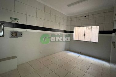 Sal&atilde;o Comercial para alugar - 280m&sup2; - Zona I-A