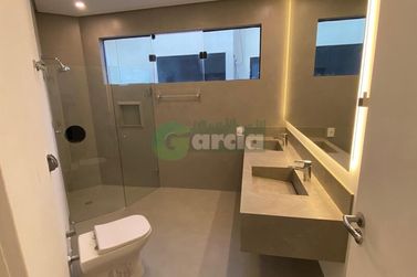 Sobrado para alugar - 439m&sup2; - Zona I