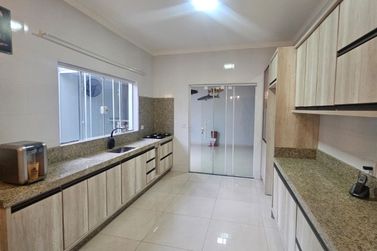 Casa &agrave; venda - 175m&sup2; - Jardim Birig&uuml;i