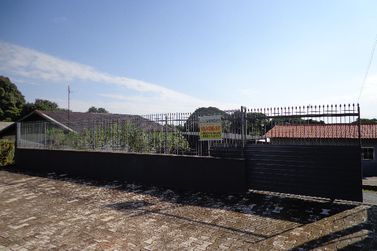 Casa &agrave; venda - 202m&sup2; - Zona Armazem