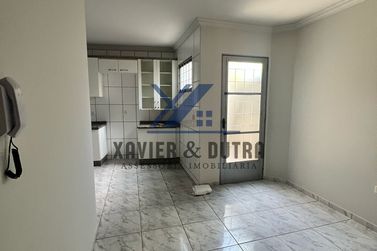 Sobrado &agrave; venda - 200m&sup2; - Zona II