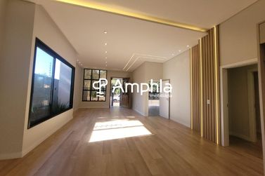 Casa &agrave; venda - 198m&sup2; - Recanto Tropical