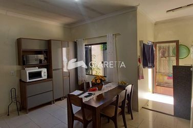 Casa &agrave; venda - 130m&sup2; - JARDIM COOPAGRO