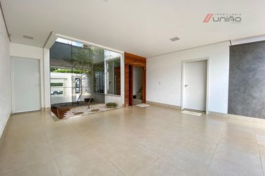 Casa &agrave; venda - 259m&sup2; - Parque do Lago