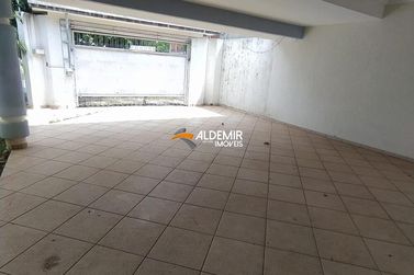 Sobrado &agrave; venda - 289m&sup2; - Zona Armaz&eacute;m
