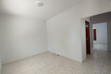 Casa &agrave; venda - 255m&sup2; - ZONA VI