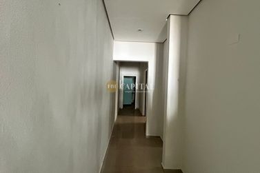 Casa para alugar - 337m&sup2; - Zona I