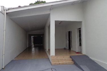 Casa &agrave; venda - 300m&sup2; - Zona 1