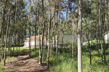 S&iacute;tio &agrave; venda - 7m&sup2; - SERRA DOS DOURADOS