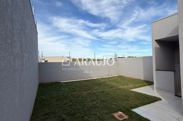 Casa &agrave; venda - 100m&sup2; - Parque Onix