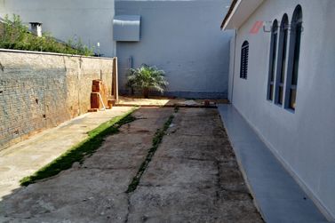 Casa &agrave; venda - 122m&sup2; - Zona VII