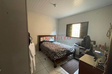 Casa &agrave; venda - 177m&sup2; - JARDIM PETROPOLIS