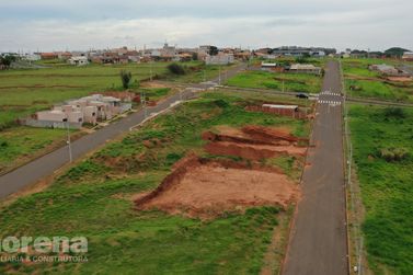 Terreno &agrave; venda - 147m&sup2; - Jardim Italia III
