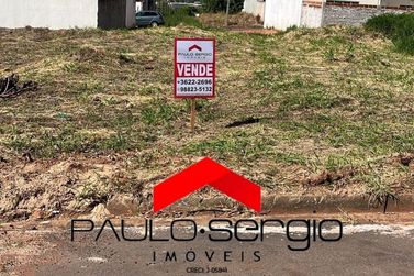 Terreno &agrave; venda - 200m&sup2; - Jardim Real