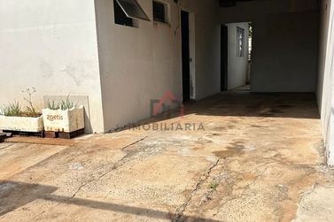 Casa &agrave; venda - 90m&sup2; - Conjunto Habitacional Sonho Meu