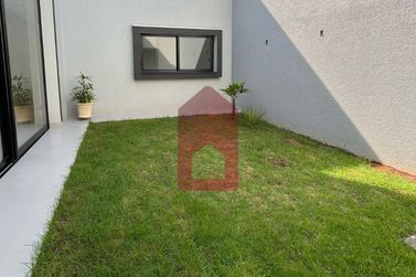 Casa &agrave; venda - 244m&sup2; - Jardim Global