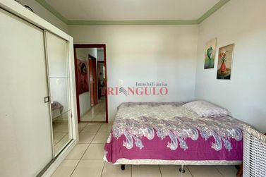 Sobrado &agrave; venda - 123m&sup2; - ZONA V