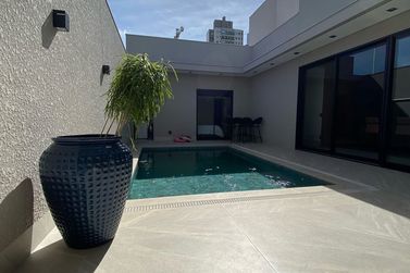 Casa &agrave; venda - 190m&sup2; - Jardins de Versailles