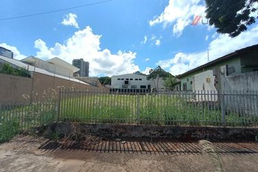 Terreno &agrave; venda - 490m&sup2; - Zona II