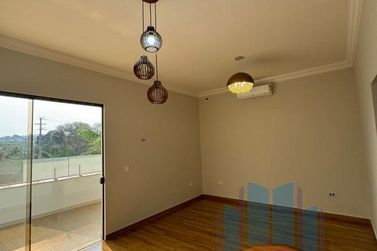 Casa &agrave; venda - 380m&sup2; - Jardim Imigrantes II